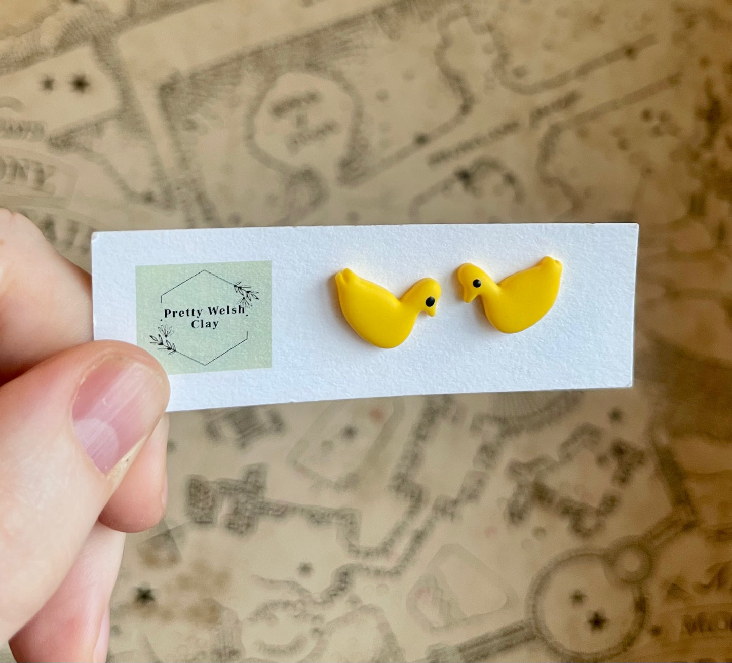 Duck studs
