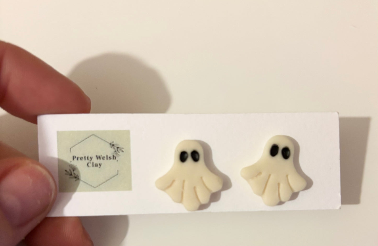 Glow in dark ghosts