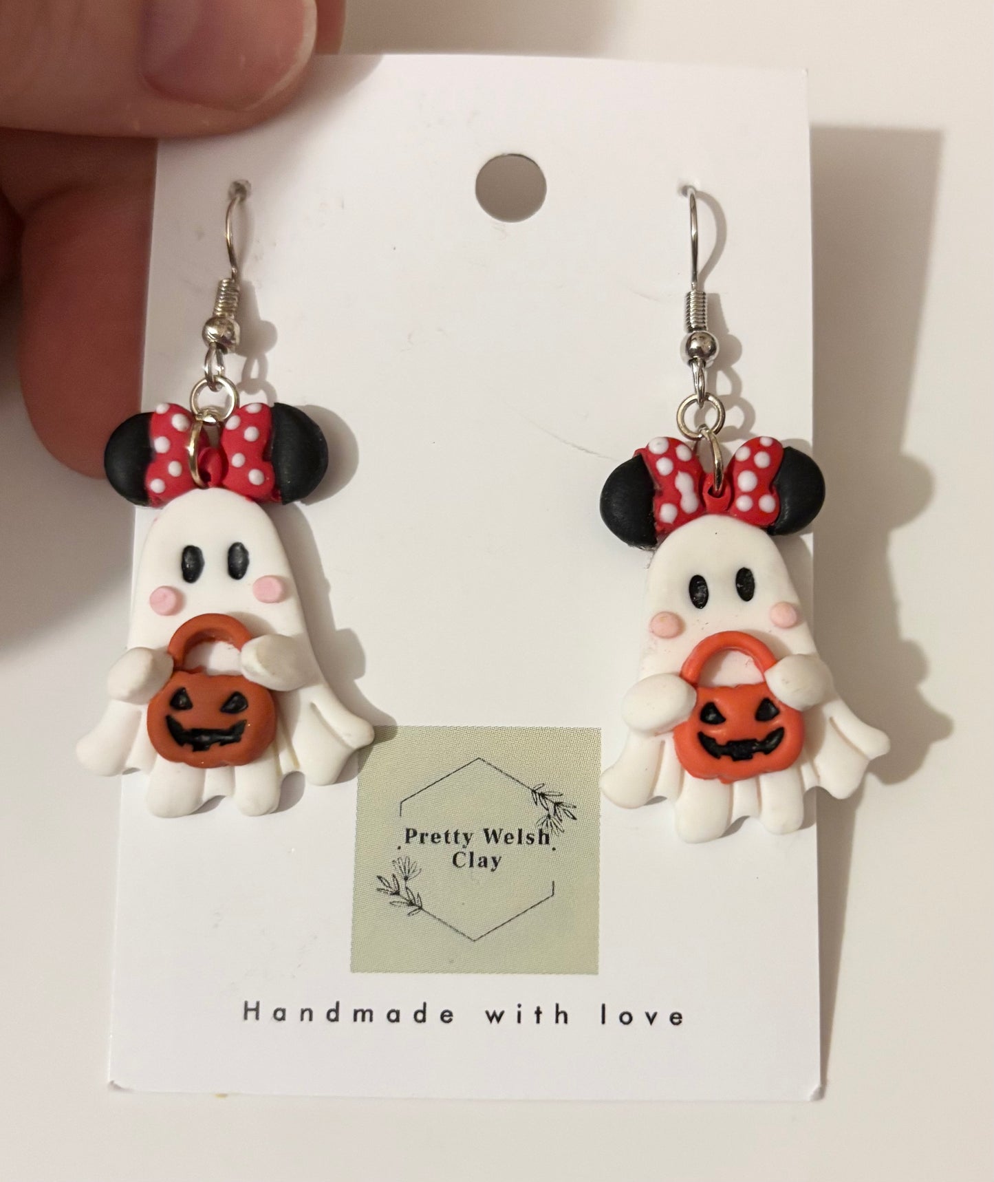 Minnie ghost