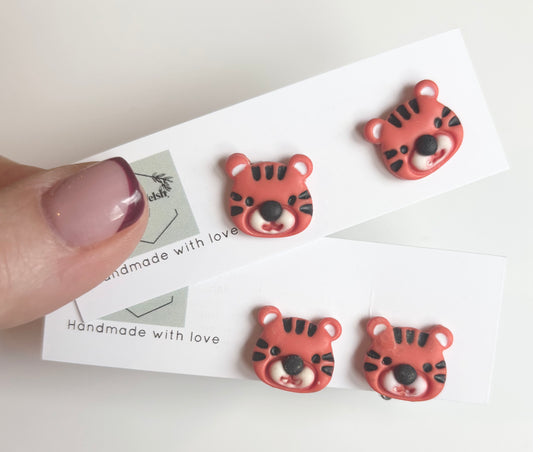 Tiger studs