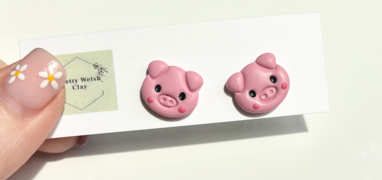 Pig studs