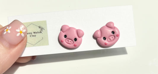 Pig studs