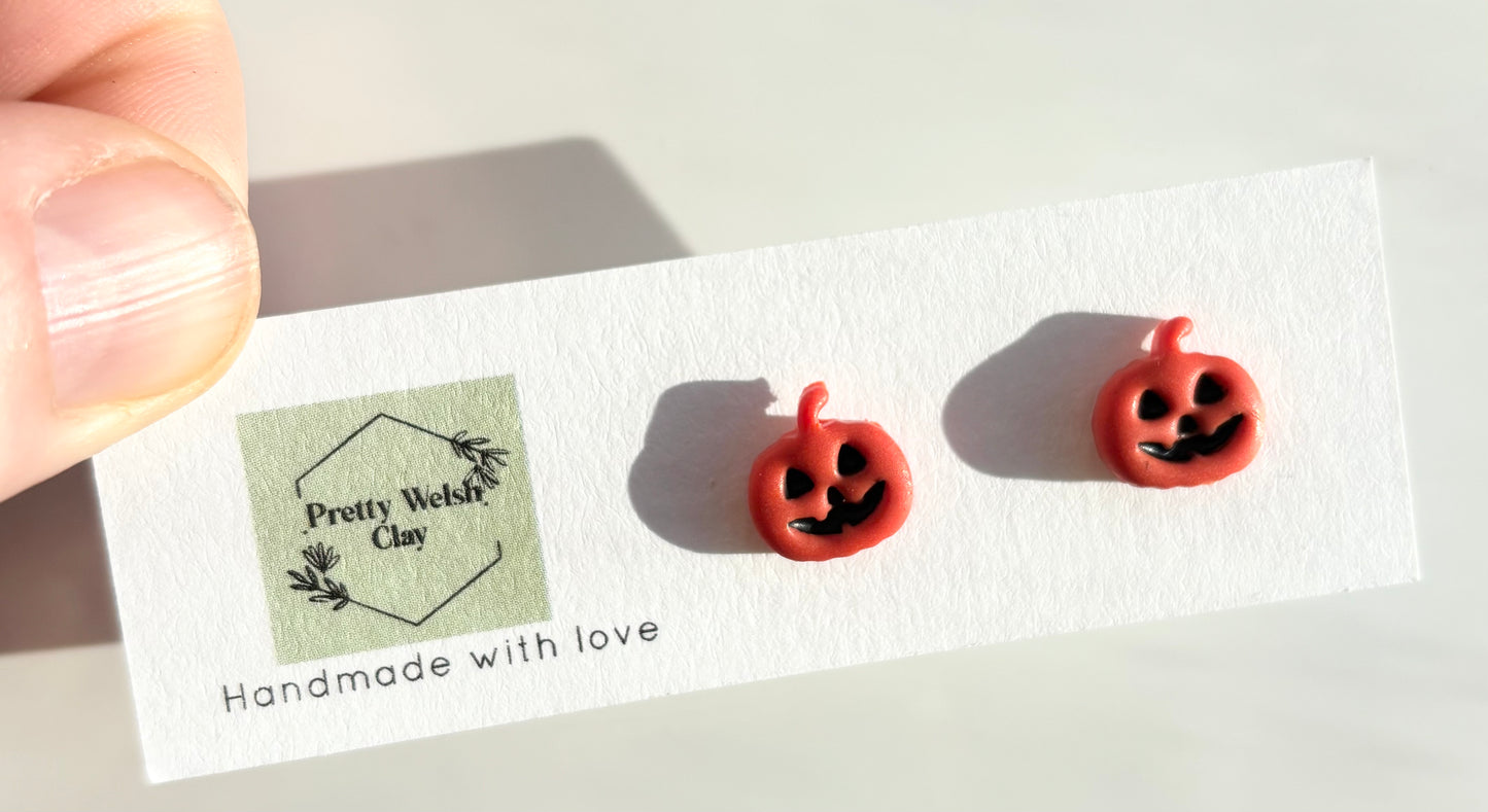 Spooky Pumpkin studs