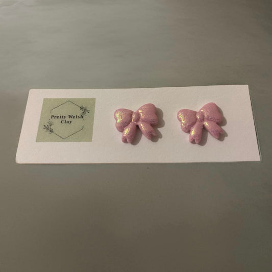 Small pink bows