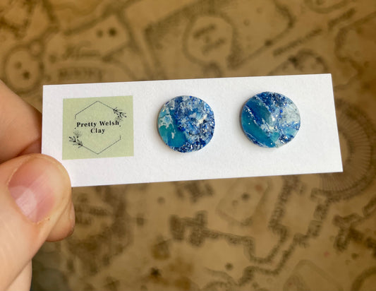 Large marbled circles