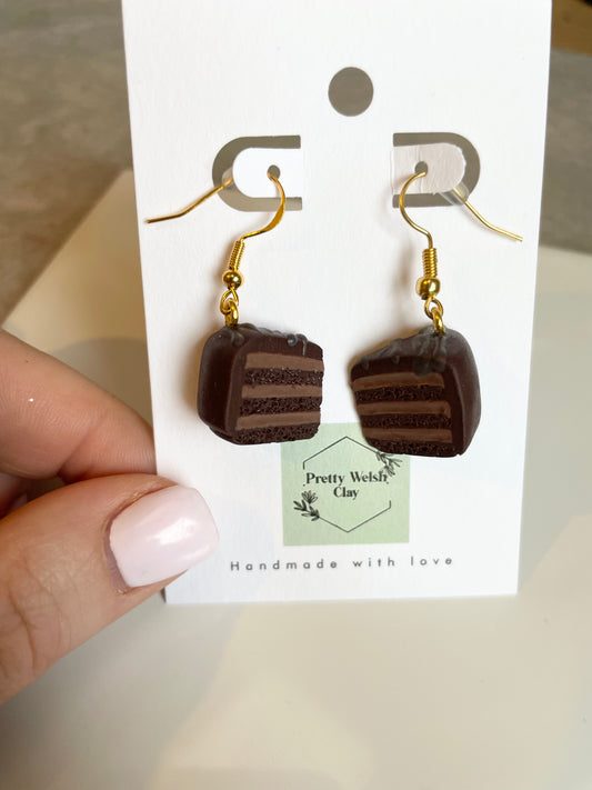 Rich chocolate cake dangle