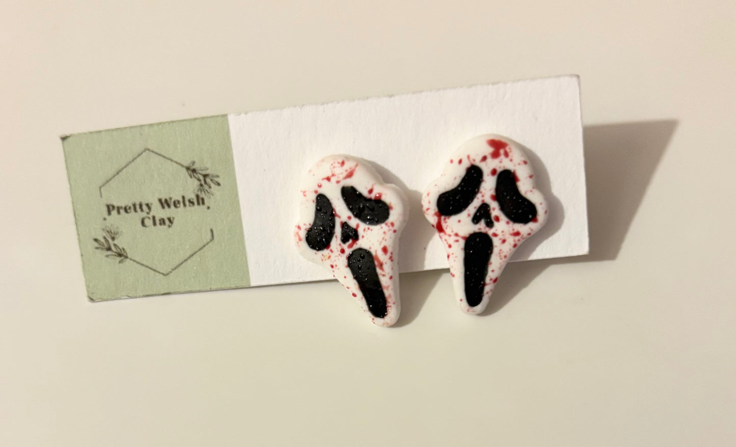 Scream studs