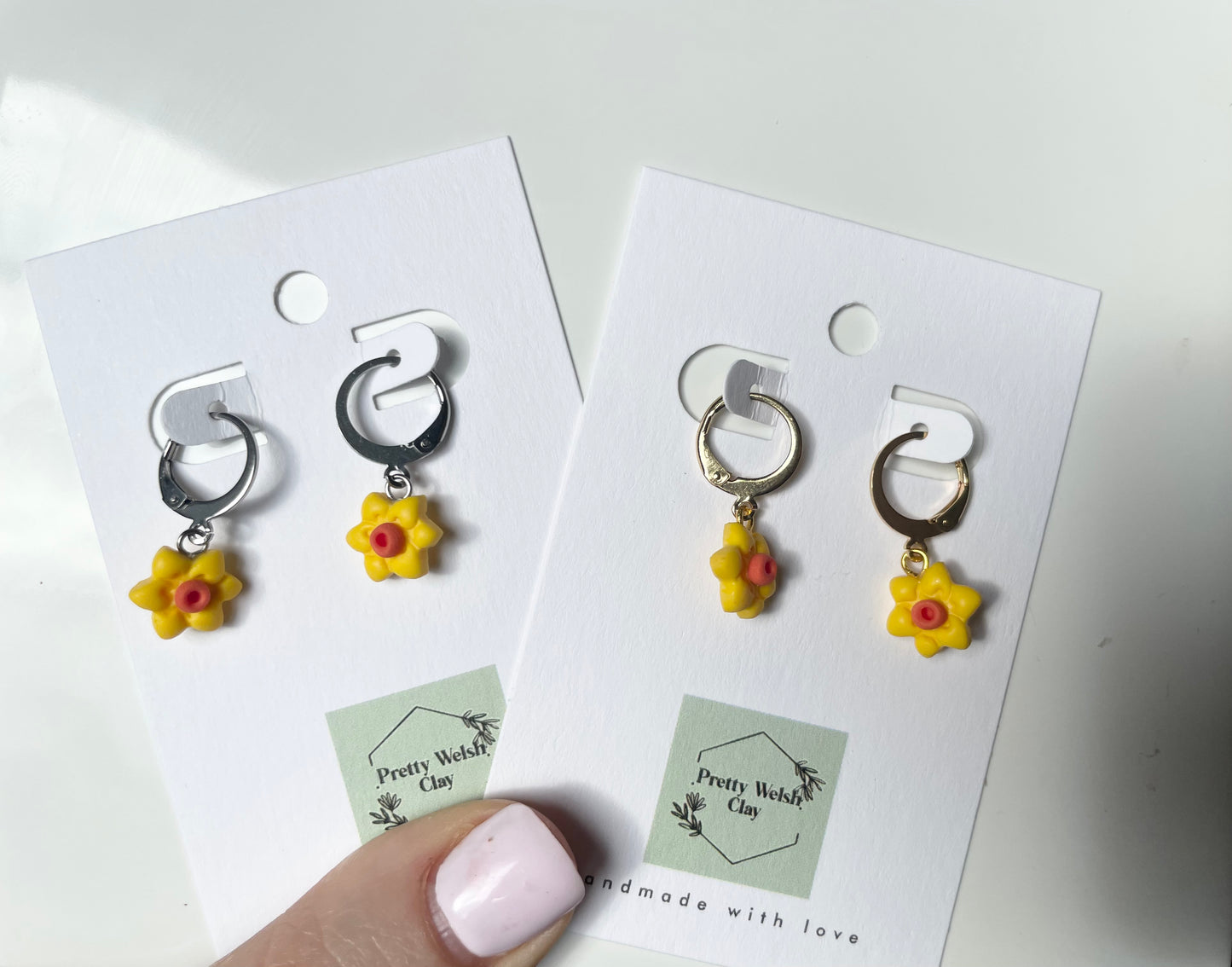 Daffodil dangles