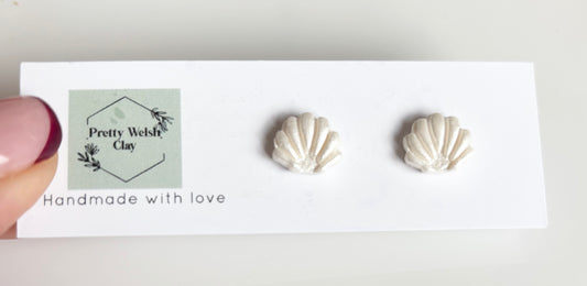 Pearly shells