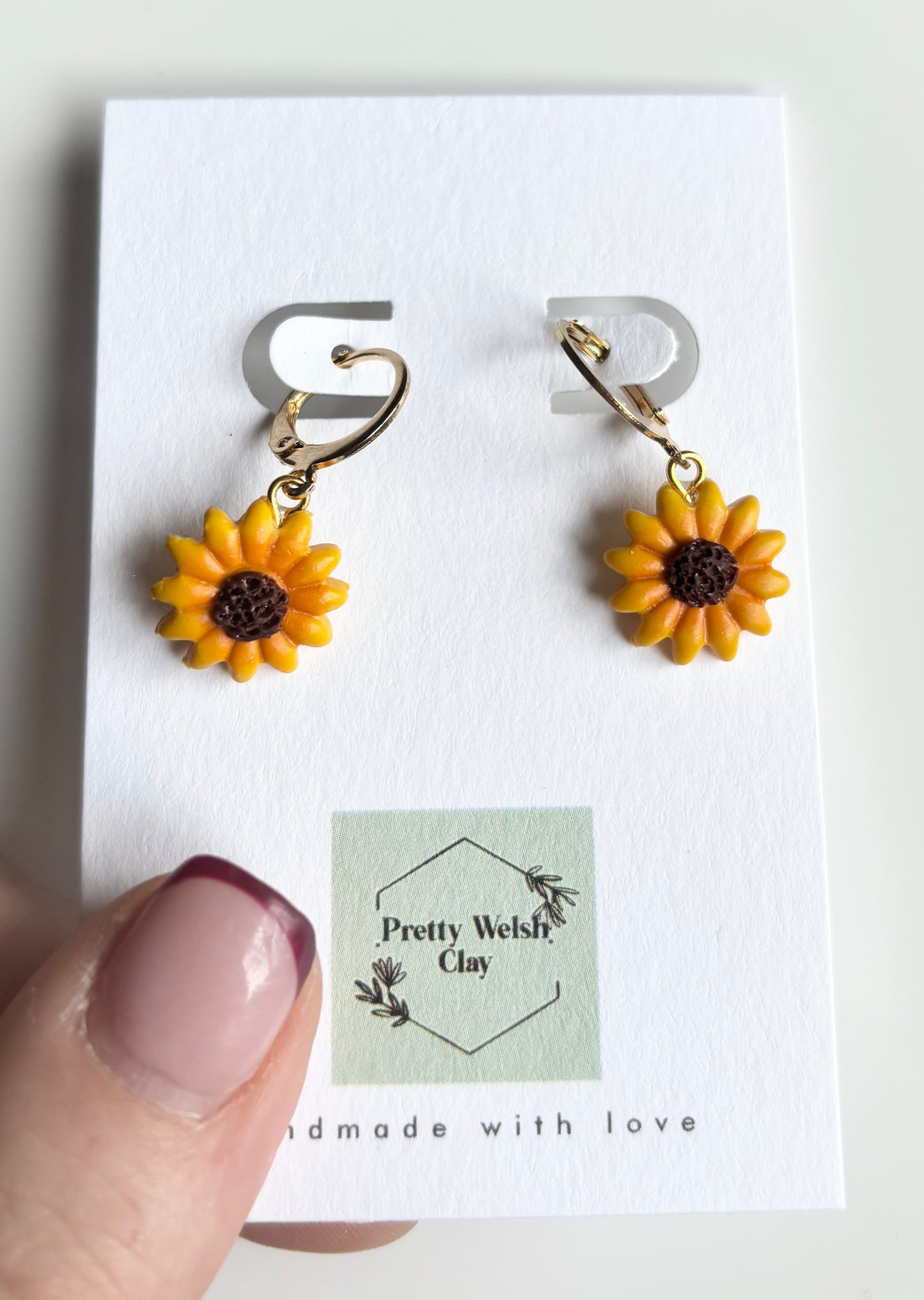 Small sunflower dangle
