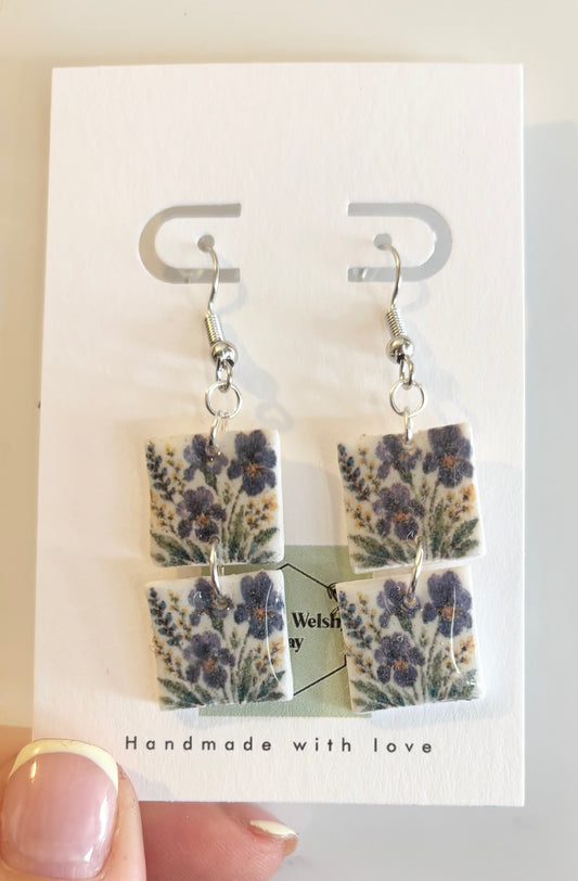 Iris tiles