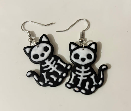 Skeleton cats