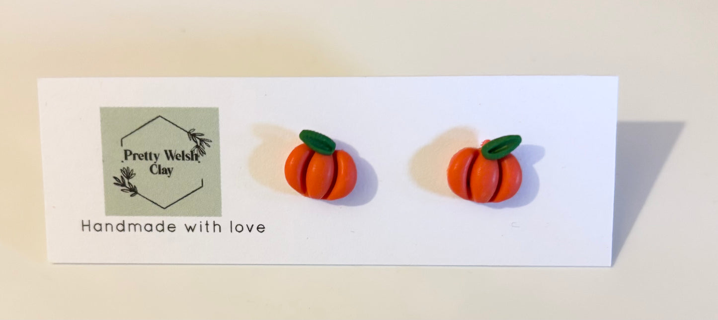 Pumpkin studs