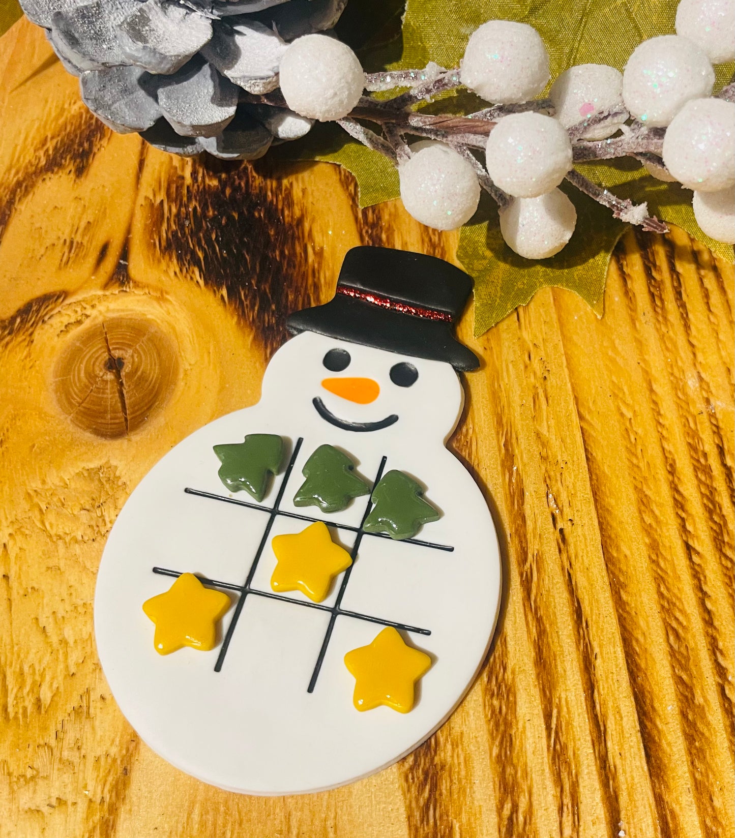 Noughts and crosses game