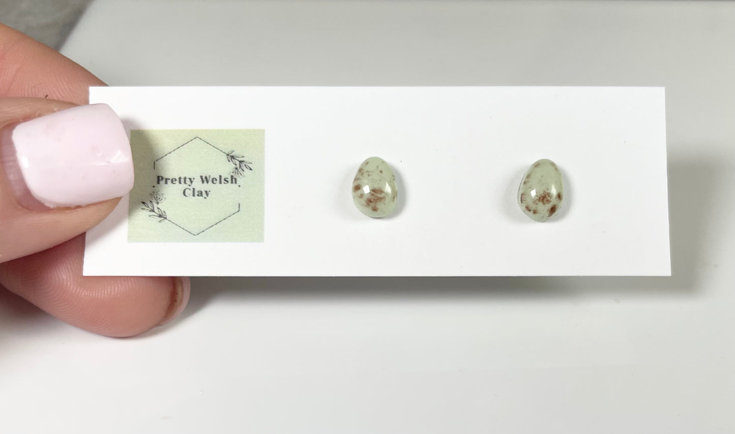 Mini egg studs