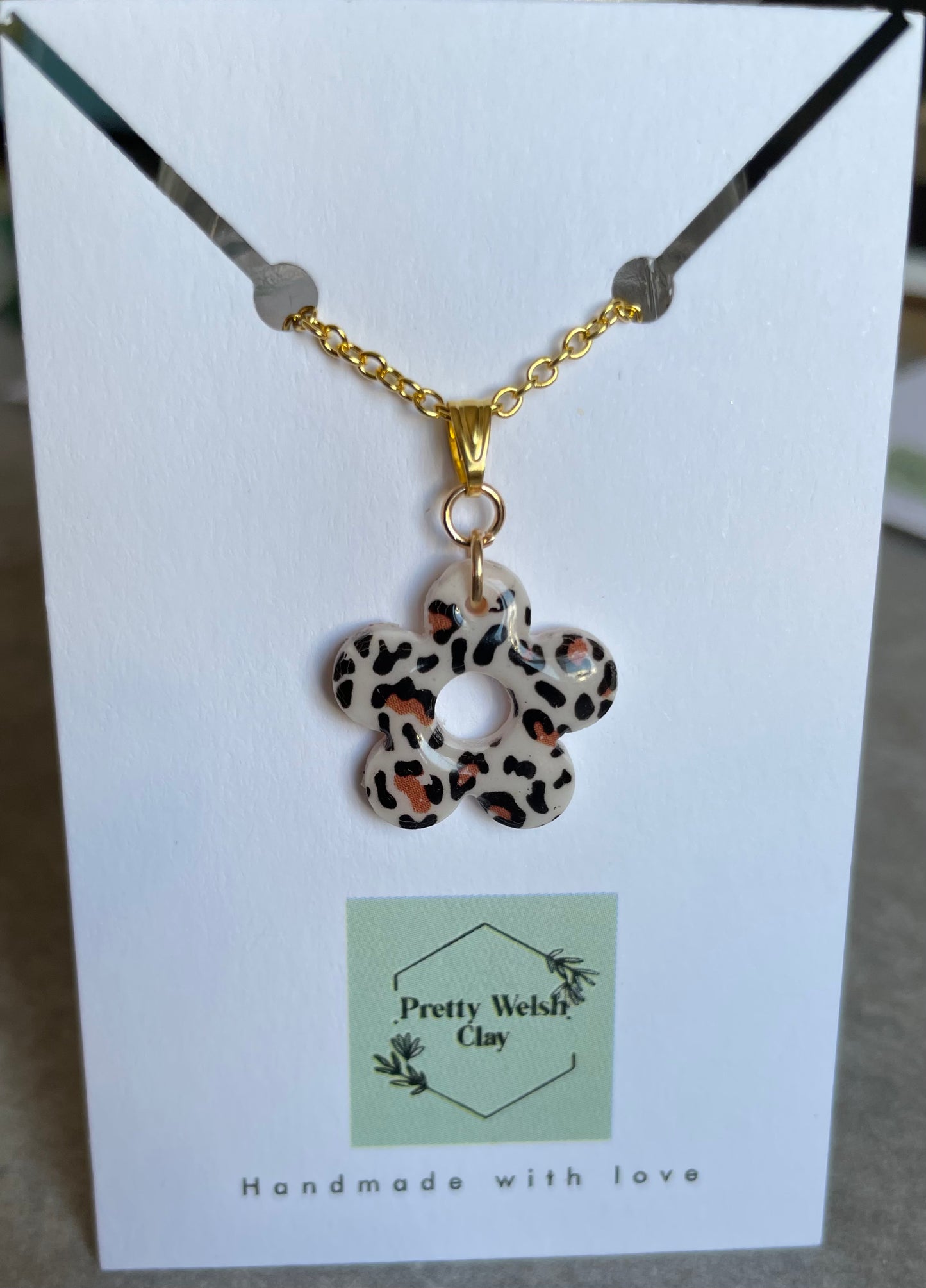 Leopard flower necklace