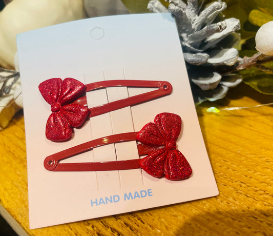 Red bow hair clips