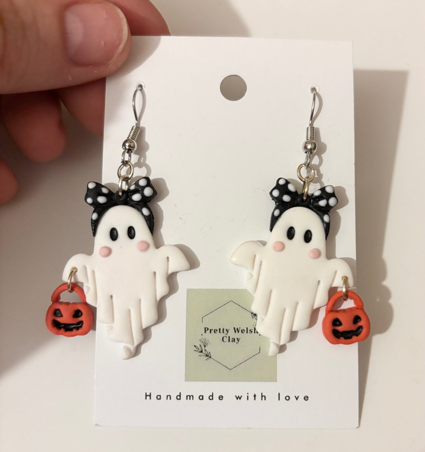 Trick or treat ghost