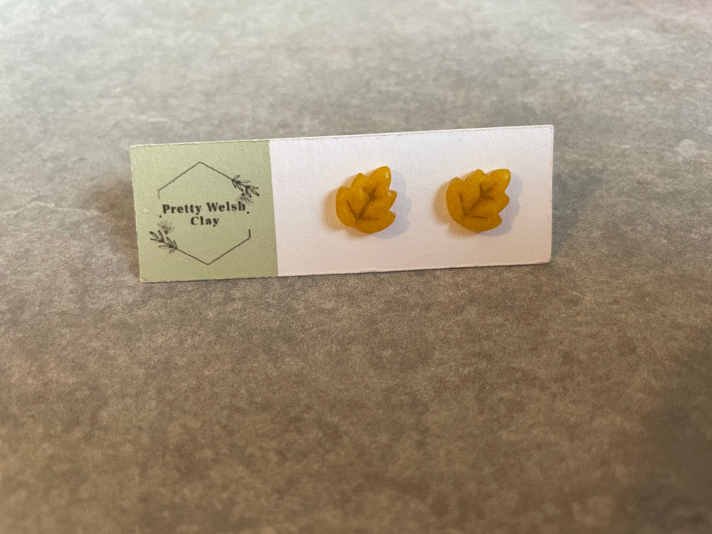 Leaf studs various colours